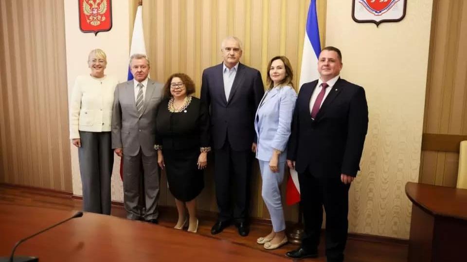 Посол Нікарагуа на рф вчергове відвідала окупований Крим