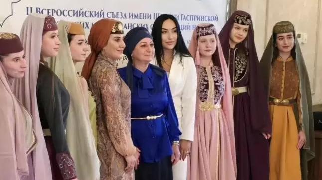 В окупованому Криму відбувся «всеросійський з'їзд» для жіночих мусульманських організацій