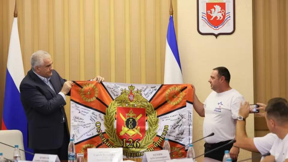 Кримська «влада» продовжує готувати собі «колег» з російських військових