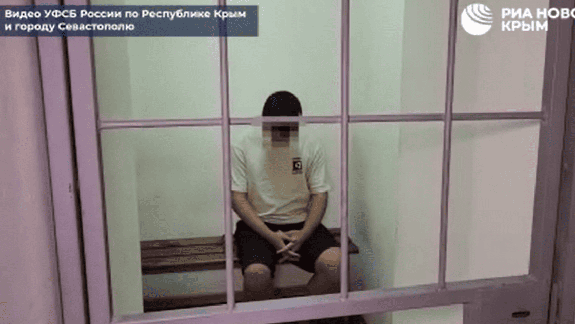 Окупанти звинуватили севастопольця у «тероризмі»: виправдовував знищення Кримського мосту та удари ЗСУ по Криму