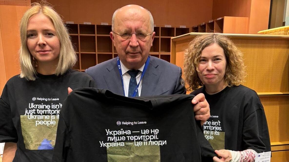 До Дня гідності та свободи у Європарламенті презентували фільм «Люди кольору свободи» про спротив окупації