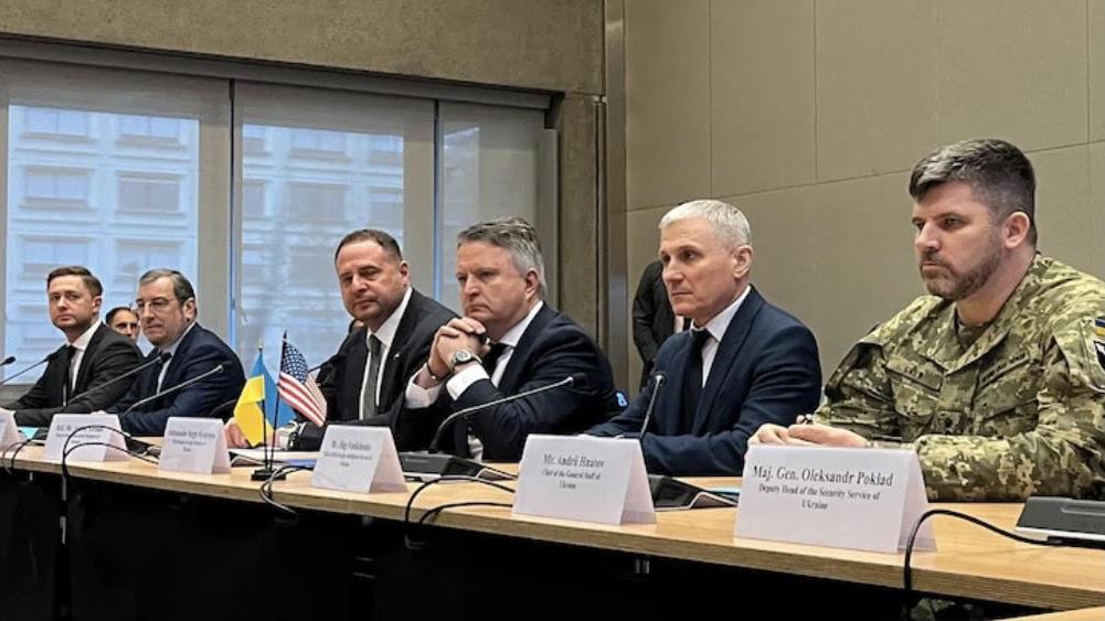 Європейці створили власну версію плану миру в Україні як альтернативу плану Віткоффа та Дмитрієва