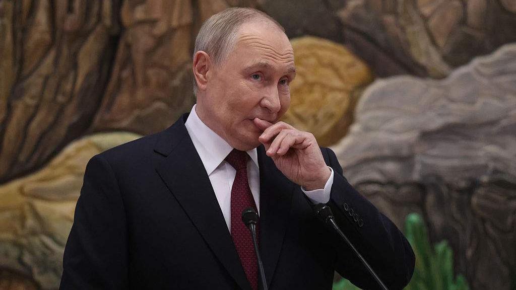 Путін посягає на українські території напередодні переговорів із США в москві