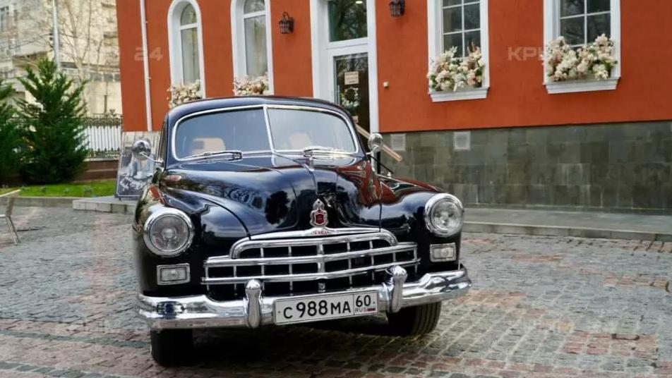 Кримський «митрополит» від РПЦ виставить у «Новому Херсонесі» відреставрований совєтський автомобіль російського архієрея