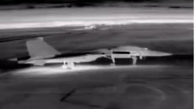 СБУ уразила два російські літаки Су-27 на військовому аеродромі Бельбек