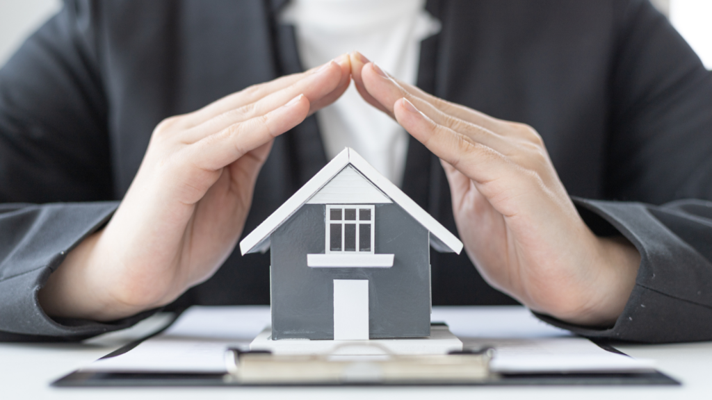 Нова хвиля «націоналізації» в Криму: окупанти змушують зареєструвати майно до березня 2026 року