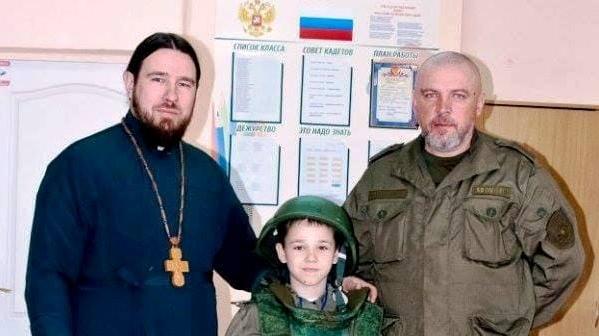 Кримські школярі вивчатимуть предмет «Духовно-моральна культура росії», розроблений за участі «духівника» Путіна