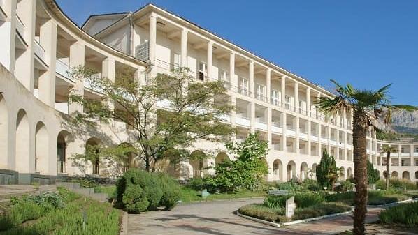 Окупанти прибрали до рук клінічний санаторій на півдні Криму