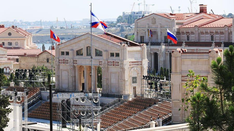 Від екскурсій до примусу: як «Новий Херсонес» став інструментом стирання української самосвідомості