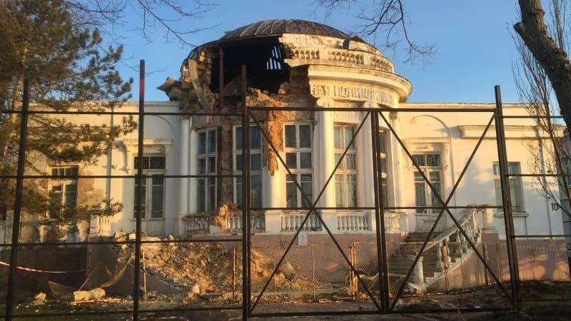 У тимчасово окупованій Євпаторії розвалюється історична будівля, в якій розташовувалася каплиця УГКЦ