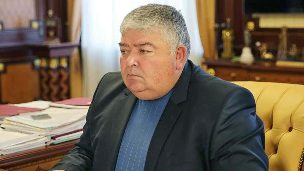 Зрадник у реєстрі адвокатів: ZMINA вимагає позбавити права на професію очільника «мін'юсту» Криму