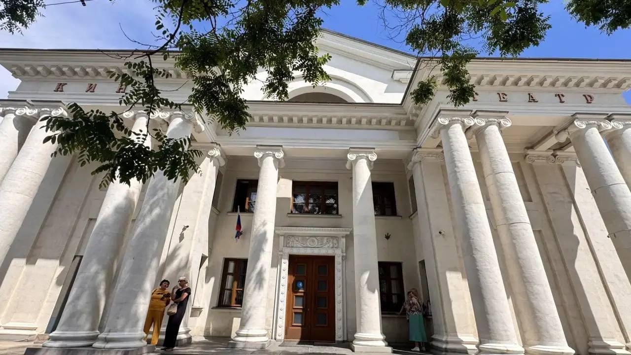 В окупованому Севастополі запустили голосування щодо перейменування кінотеатру «Україна»