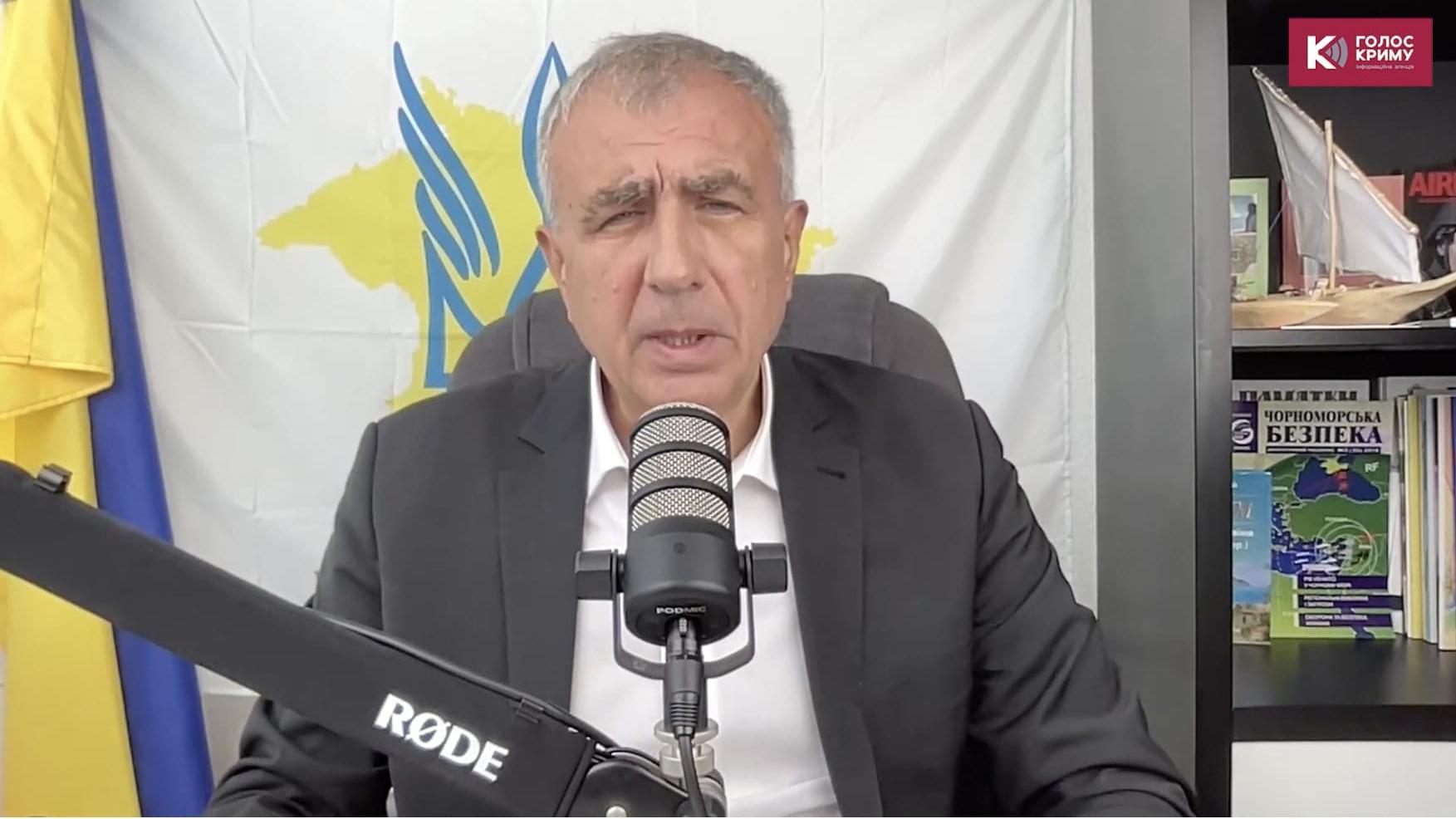 "Чи може лопнути росія? Ще й як, та за однієї умови", - Олександр Левченко