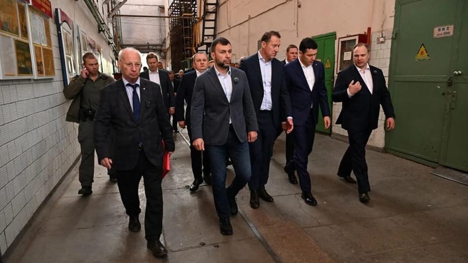 Вояж міністра промисловості рф: політичне та економічне підґрунтя візиту Аліханова на окупований Донбас