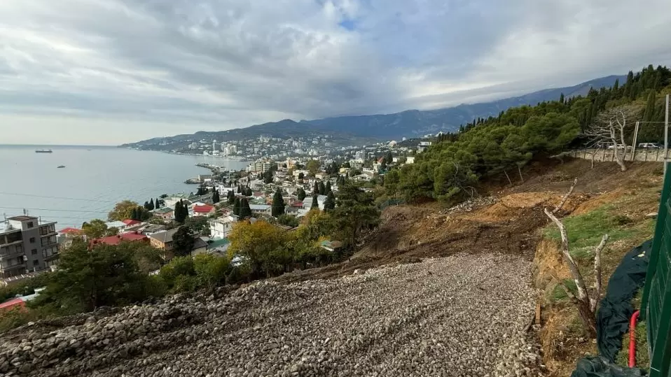 В окупованій Ялті забудовують кладовище, на якому похований Степан Руданський