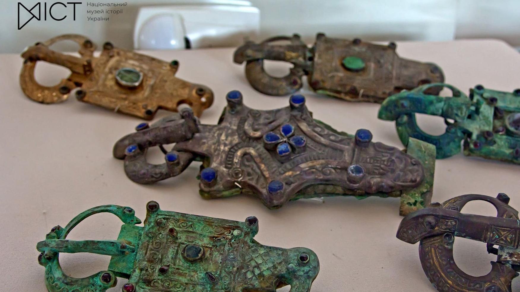 Колишній урядовець Криму передав державі найбільшу колекцію пам'яток за часів незалежності України