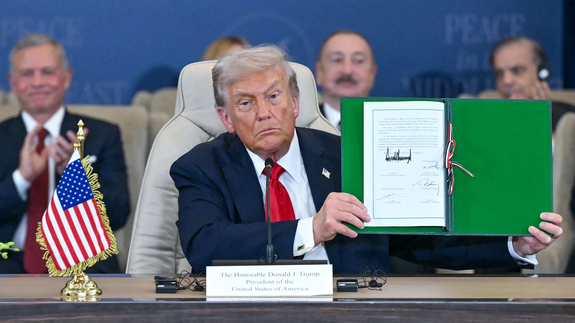 Президент США Дональд Трамп у Давосі запускає Раду миру