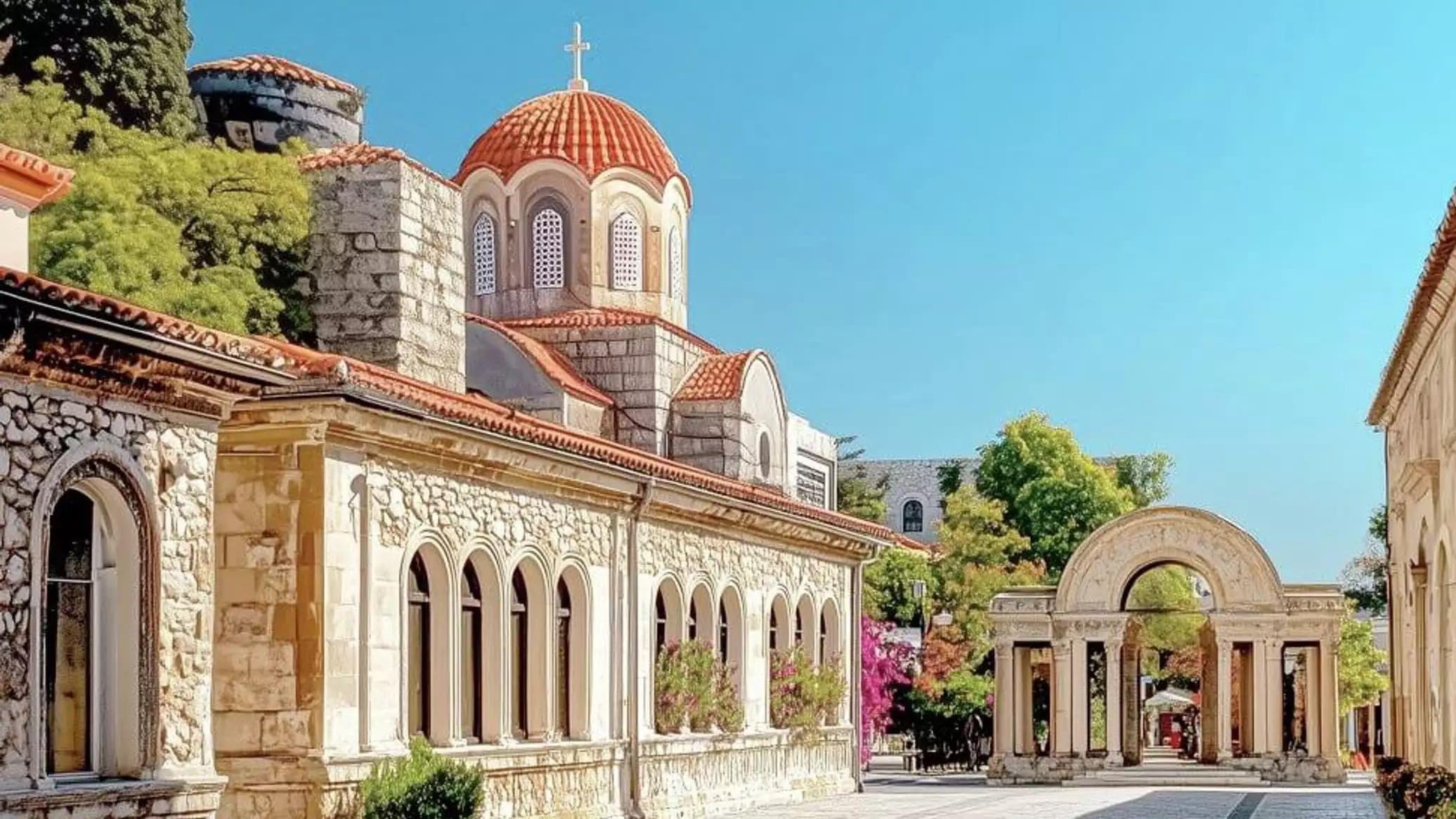 «Квартал Святителя Луки» у Сімферополі: амбіції окупаційної влади та реальні ризики для історичного центру