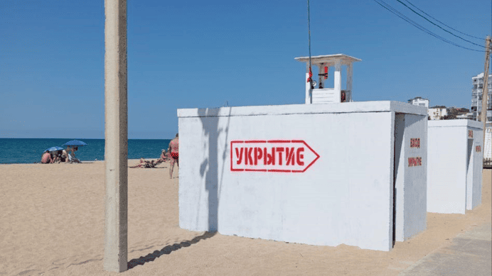 Севастополь під прицілом дронів: окупаційна влада спішить реанімовувати укриття